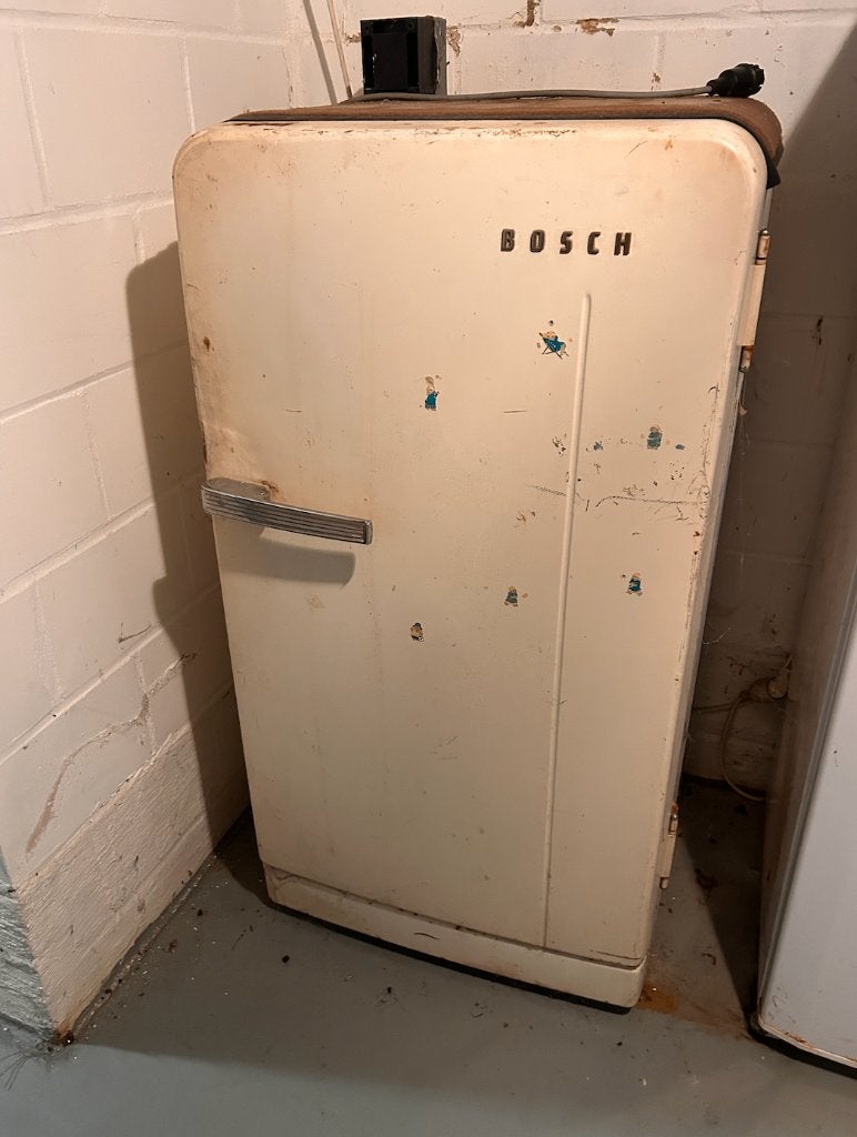 Retro koelkast Bosch, 100 à 150 litres, Enlèvement, Utilisé, Avec compartiment congélateur