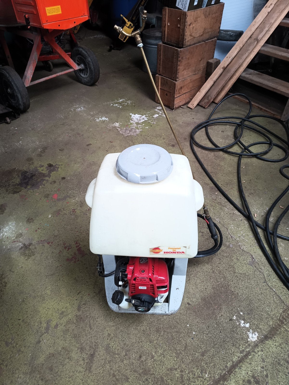Lazer rugsproeier met Honda motor, Ophalen, Nieuw, Benzinemotor