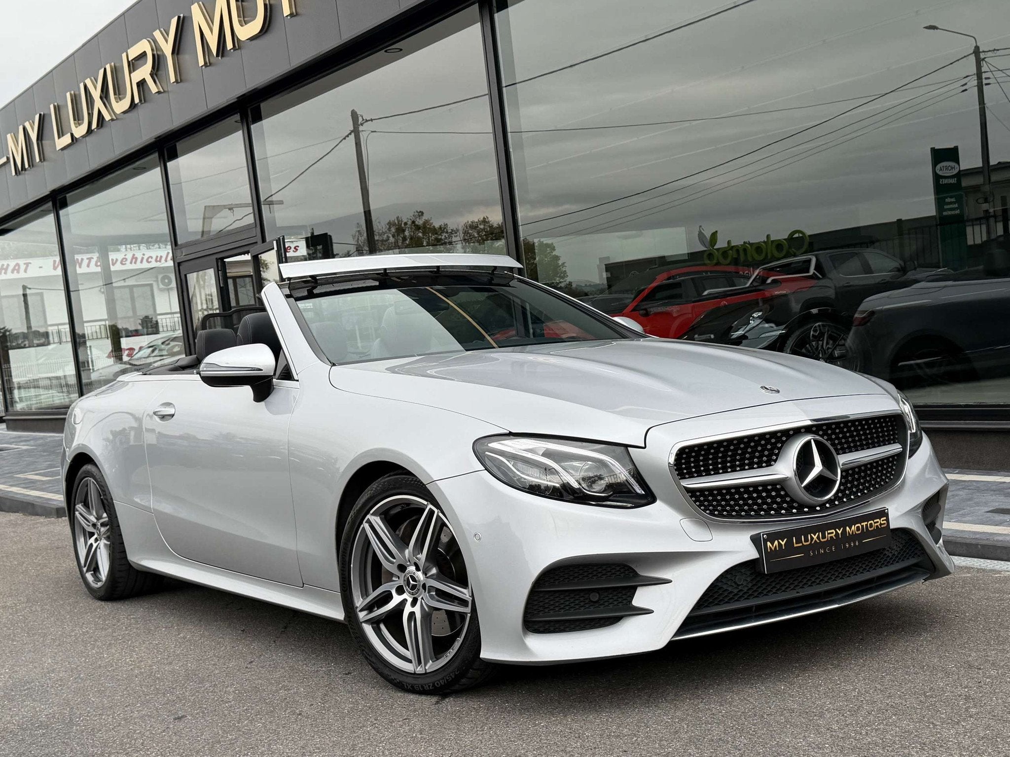 Mercedes-Benz E-Klasse E220 d 194 Cv Cabriolet Pack Amg Cuir, Autos, Cuir, Argent ou Gris, Achat, Euro 6