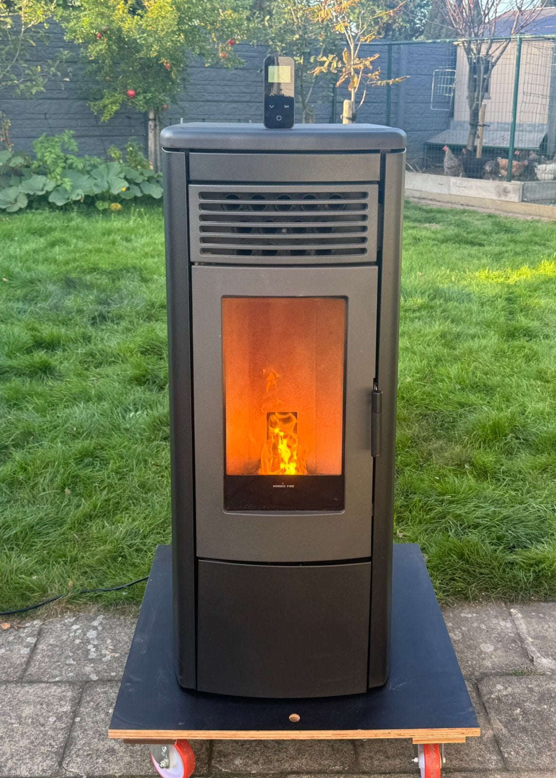 Pelletkachel Nordic Fire Viktor 10 Air+ 10.2 kW met wifi,, Ophalen, Zo goed als nieuw, Pelletkachel