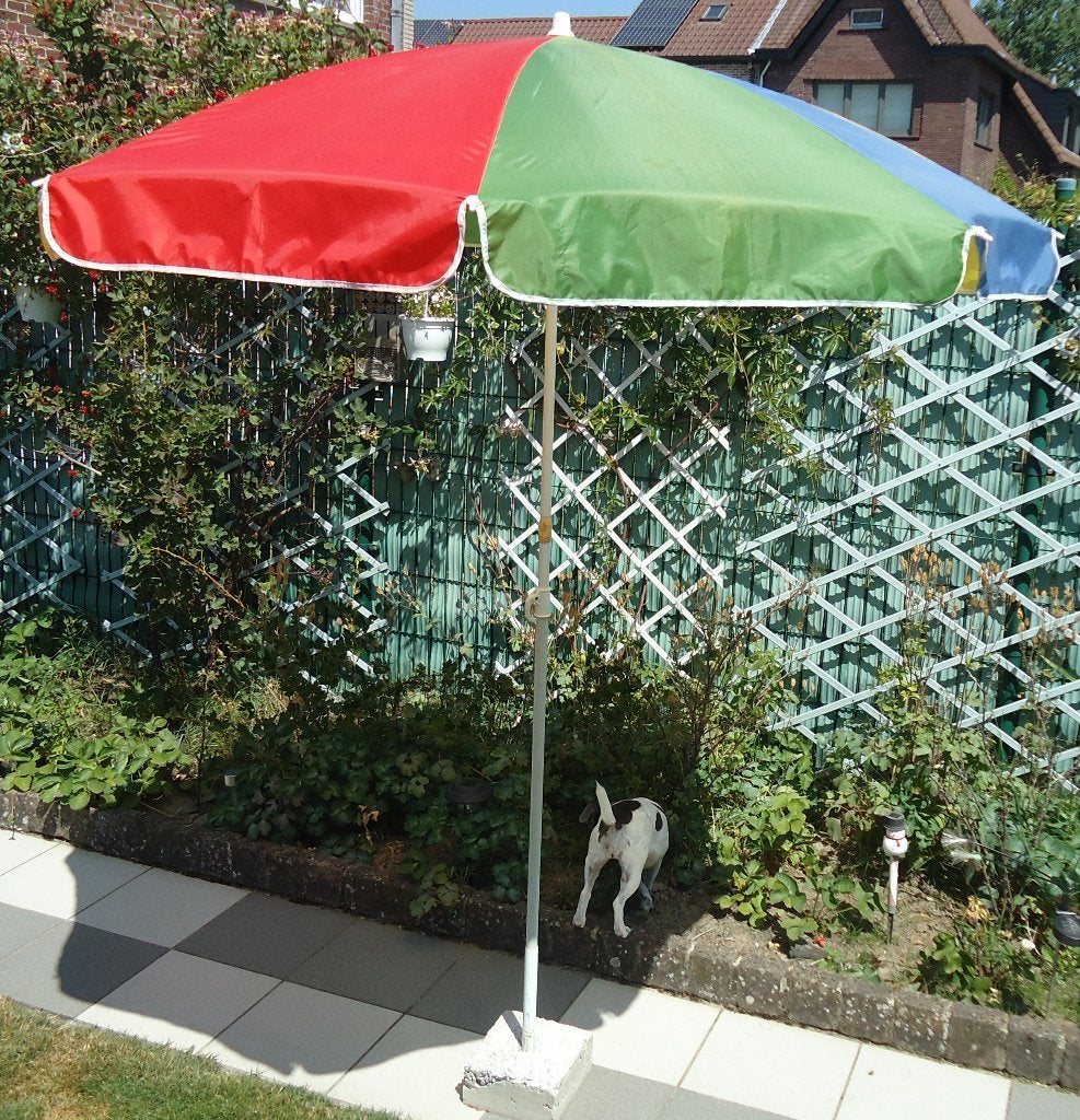 Kleine, betonnen parasolvoet, Ophalen, Zo goed als nieuw, Parasolvoet