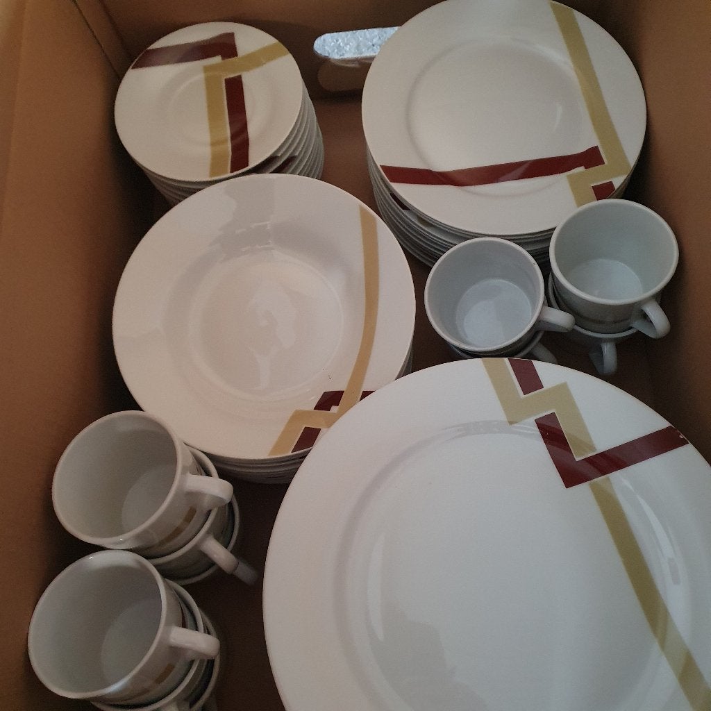 Mooi 12 delig servies te koop, Huis en Inrichting, Keuken | Servies, Ophalen, Zo goed als nieuw, Overige stijlen, Porselein