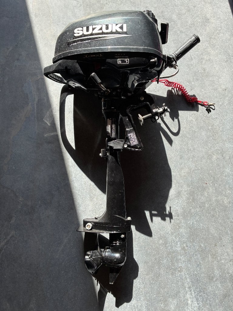 Suzuki DF2.5 buitenboordmotor, Comme neuf, Enlèvement, Moteur à quatre temps, Moteur hors-bord