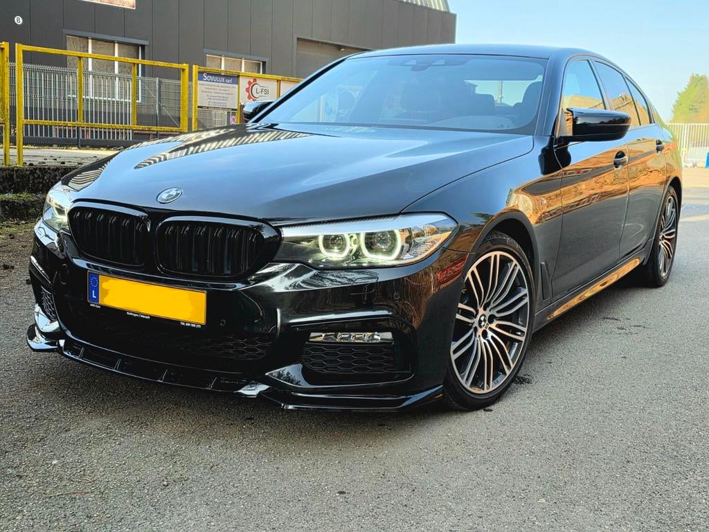 BMW 520 D G30 PAKE M, Auto's, Achterwielaandrijving, Zwart, Leder, 5 deurs