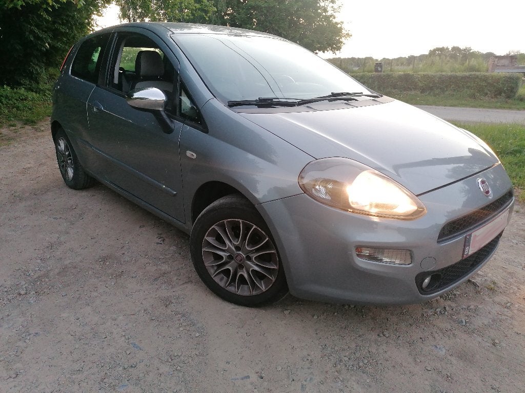 Fiat Punto 1.3 diesel, Achat, Boîte manuelle, Noir, Diesel