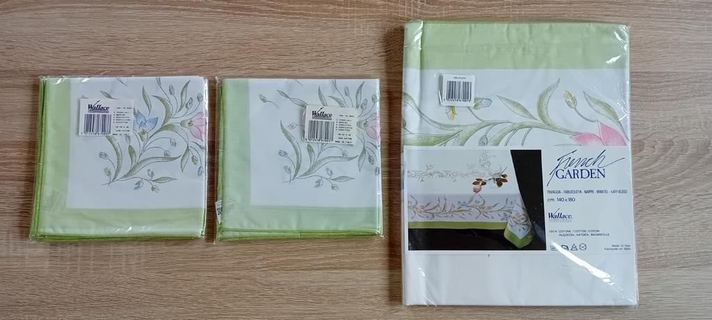 Nappe rectangulaire et 12 serviettes assorties, Enlèvement ou Envoi, Neuf, Rectangle, Intérieur