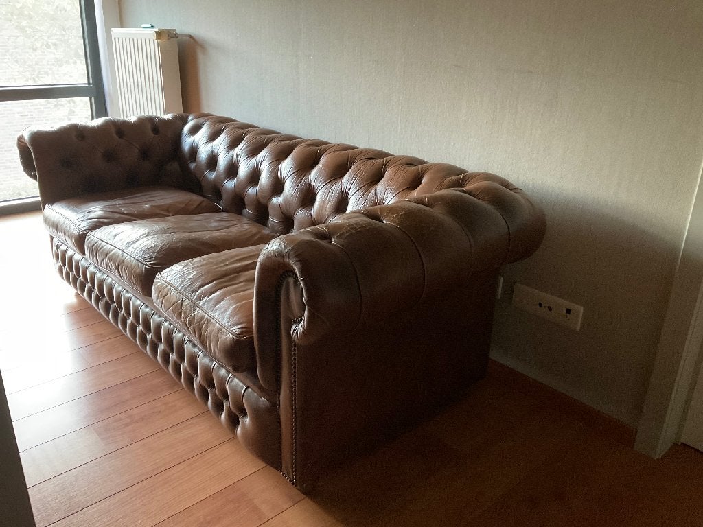 MOOIE VINTAGE ENGELSE CHESTERFIELD ( geen namaak!), Ophalen