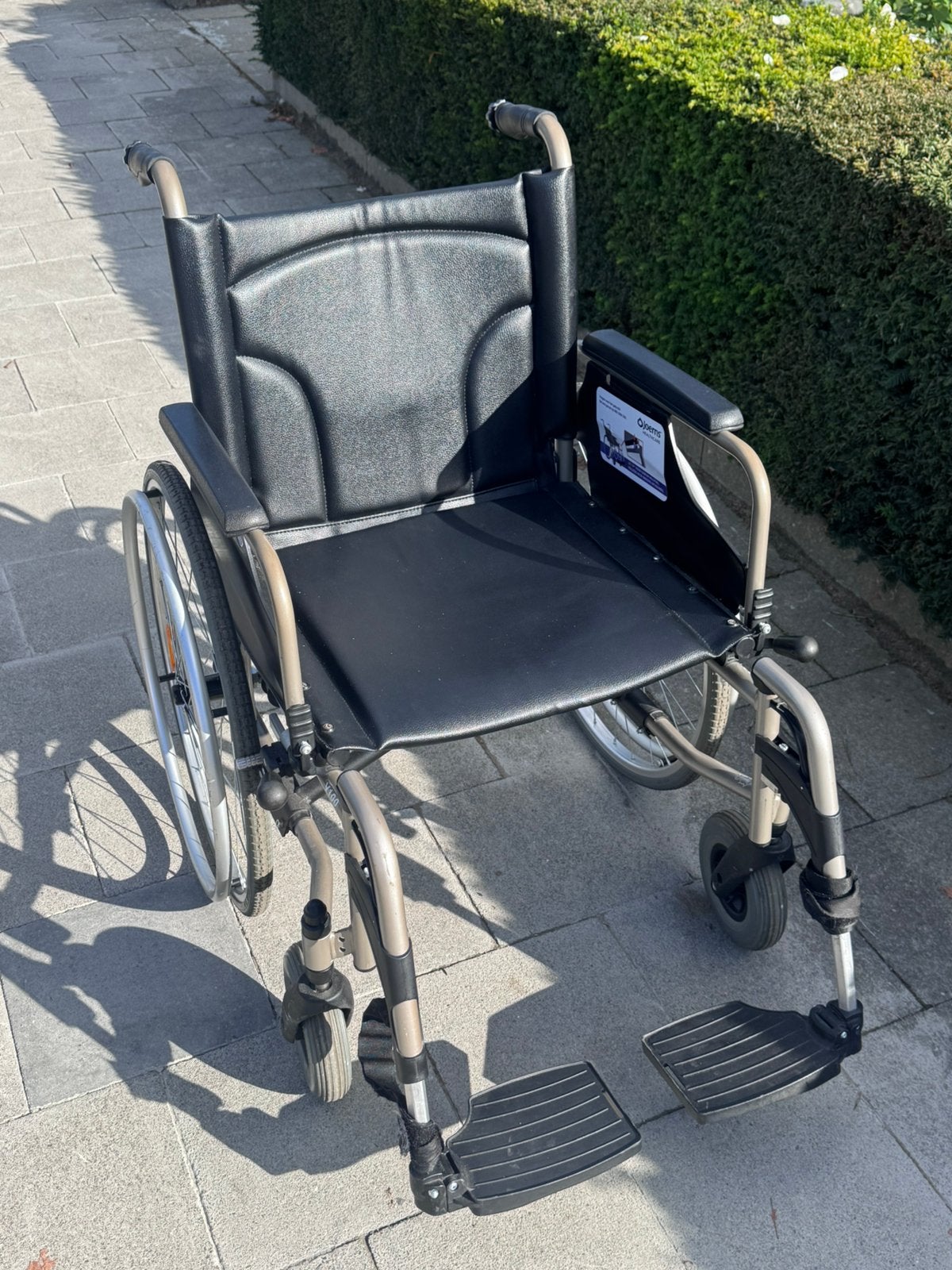 Fauteuil roulante Vermeiren V 100 chaise roulante pliable, Enlèvement ou Envoi, Comme neuf