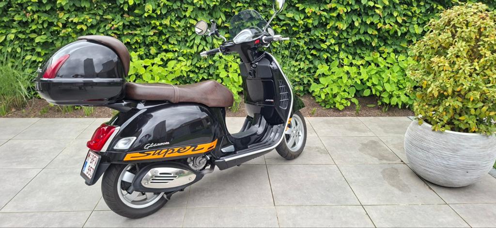 Tweedehands Vespa Gts te koop, 250 cc, Scooter, Occasion, Particulier