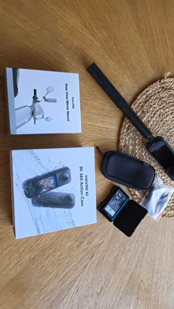 Insta360 x5 starters bundle met 512 gb sd kaart, Enlèvement ou Envoi, Utilisé, Autres marques