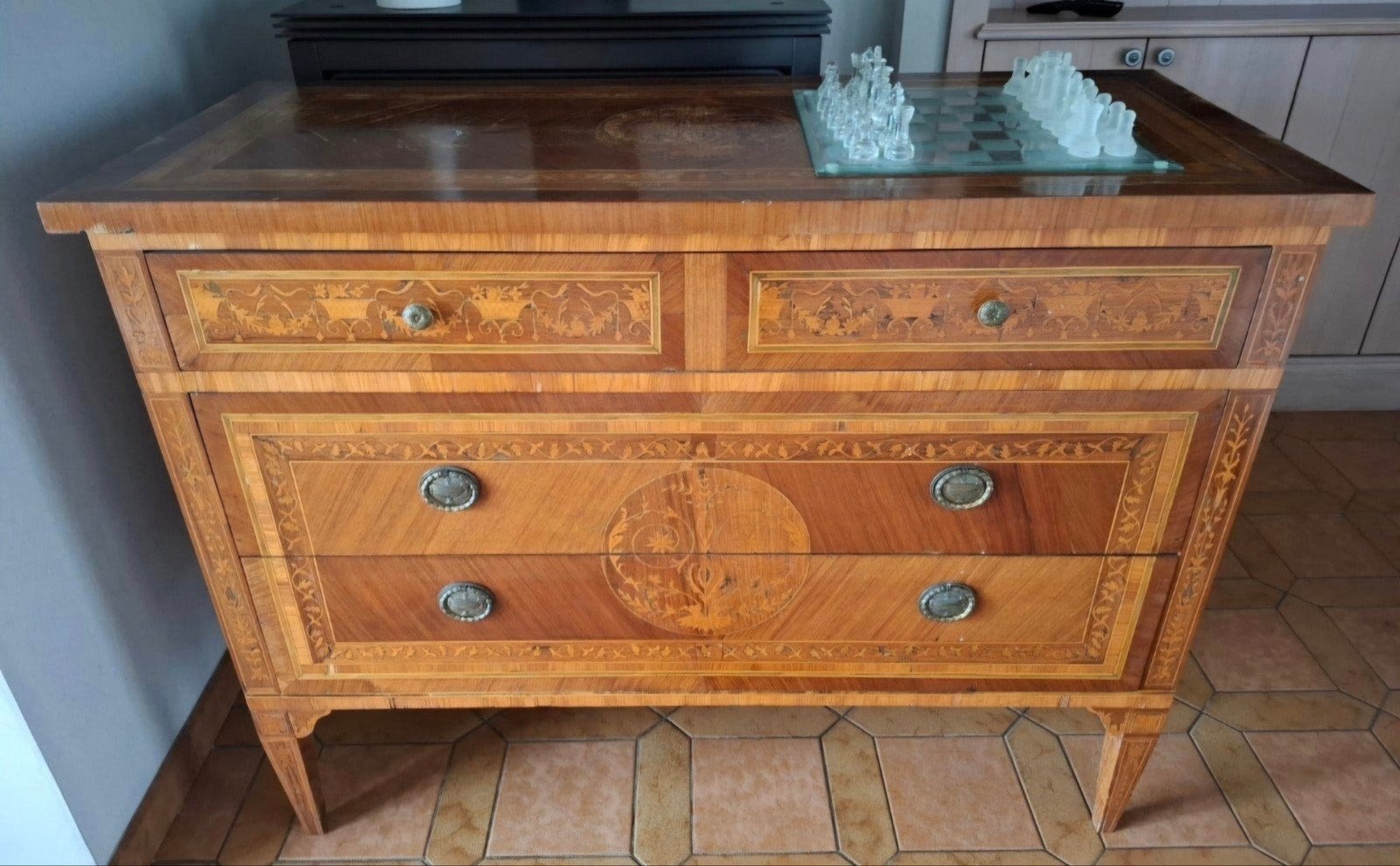 antieke commode, Ophalen