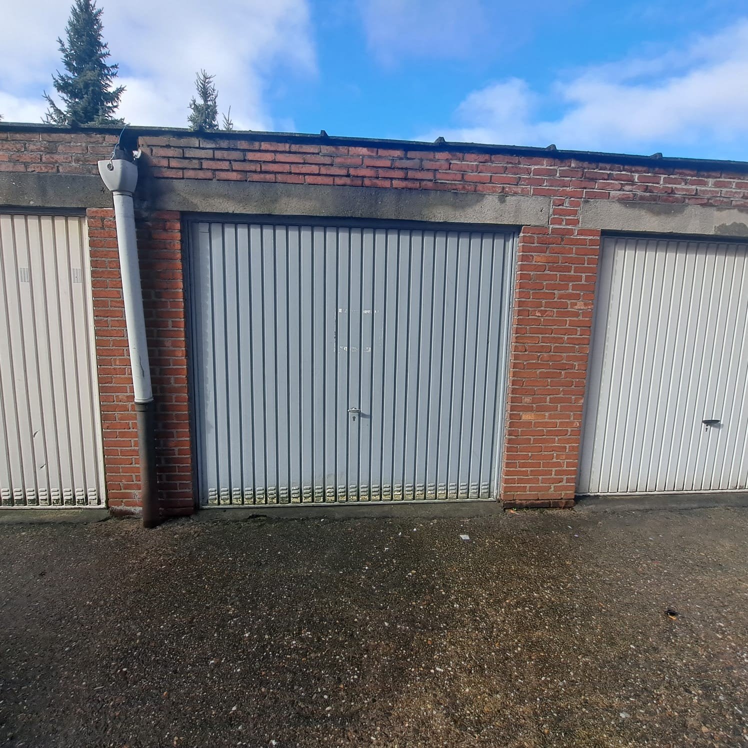 Garagebox, Immo