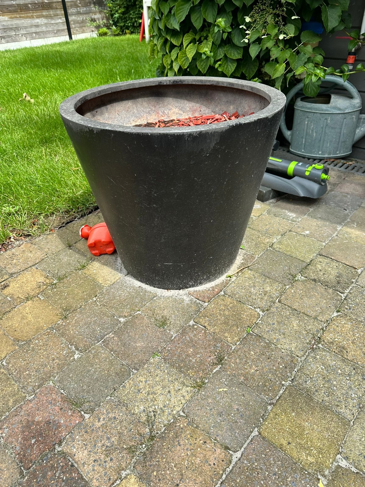 Bloempot groot gratis, Tuin en Terras, Ophalen, Zo goed als nieuw