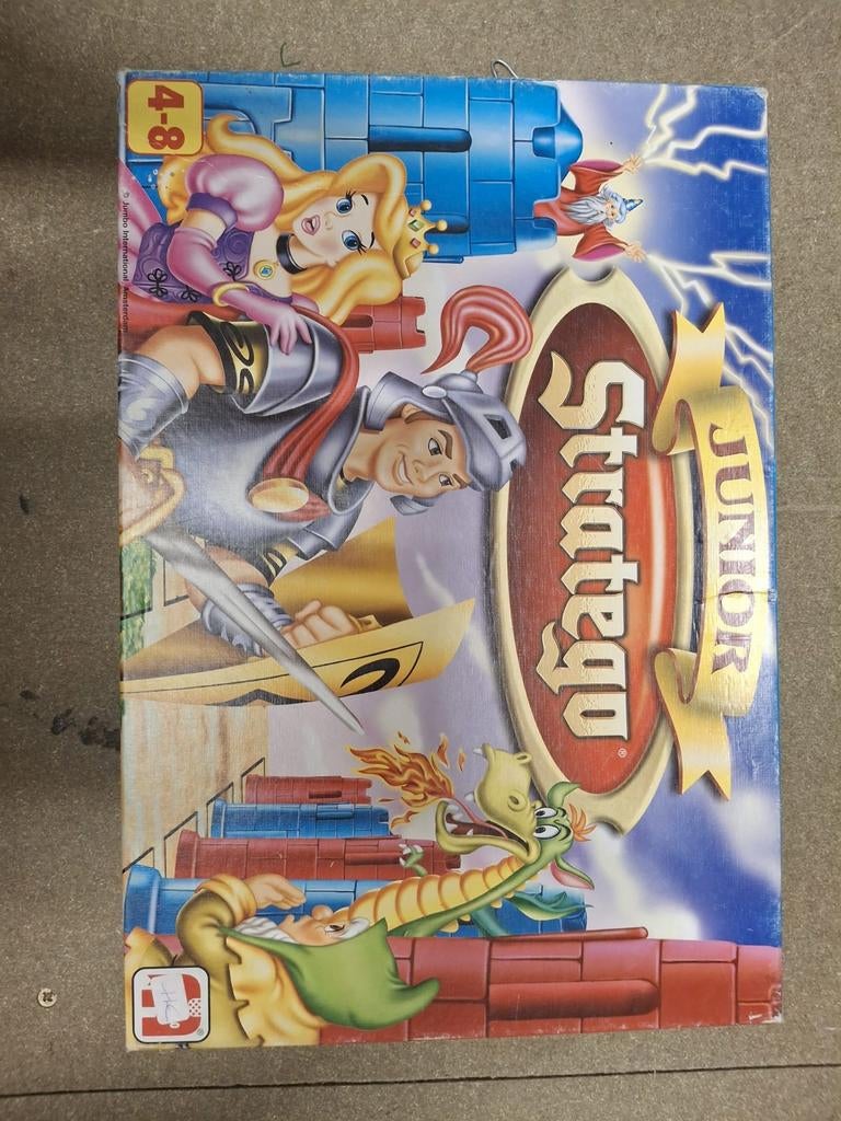 Gezelschapspellen stratego junior, Ophalen