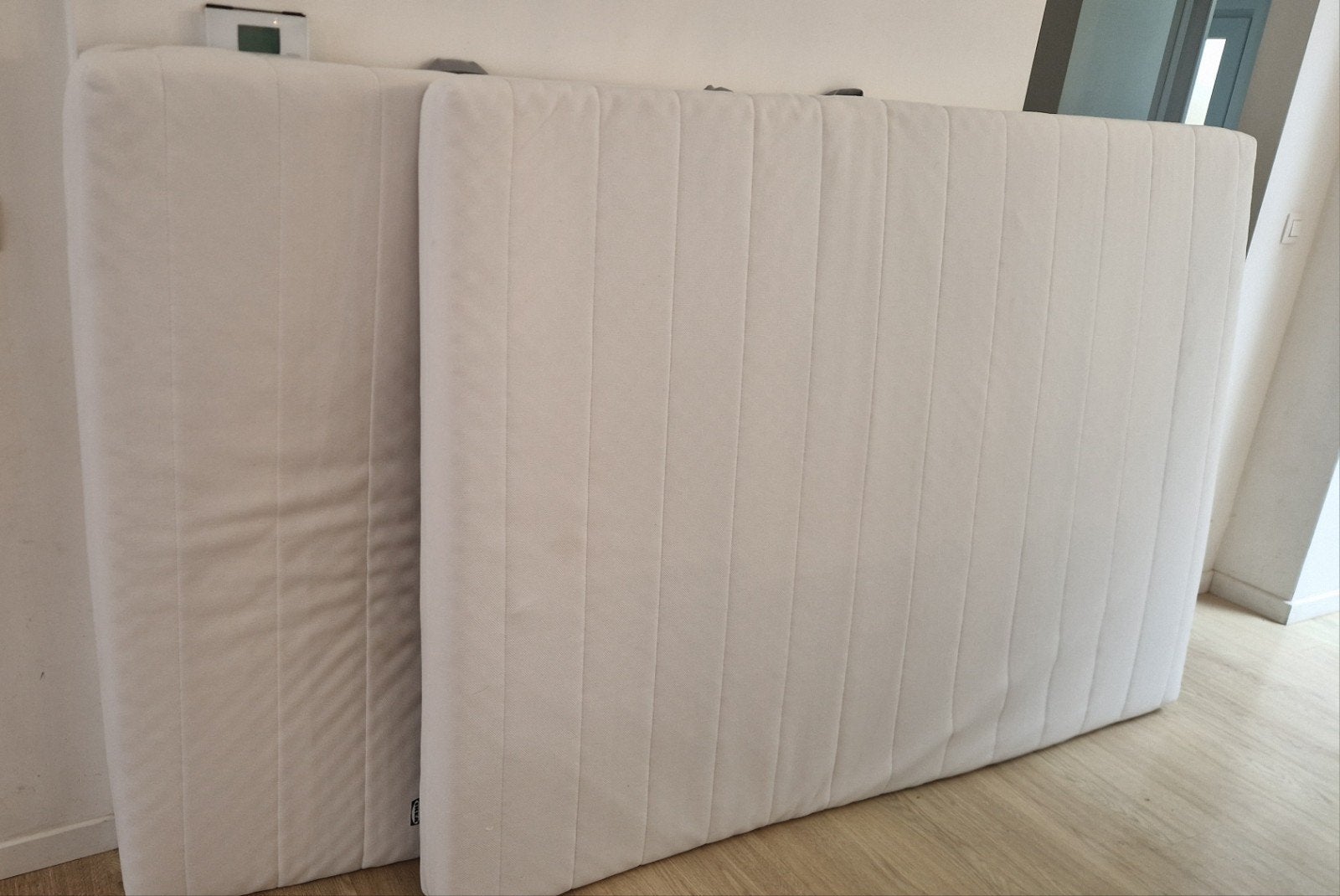 2 Matelas Afjäll 140x200 (comme neuf!), Maison & Meubles, Chambre à coucher | Matelas & Sommiers, 200 cm, 160 cm, Matelas
