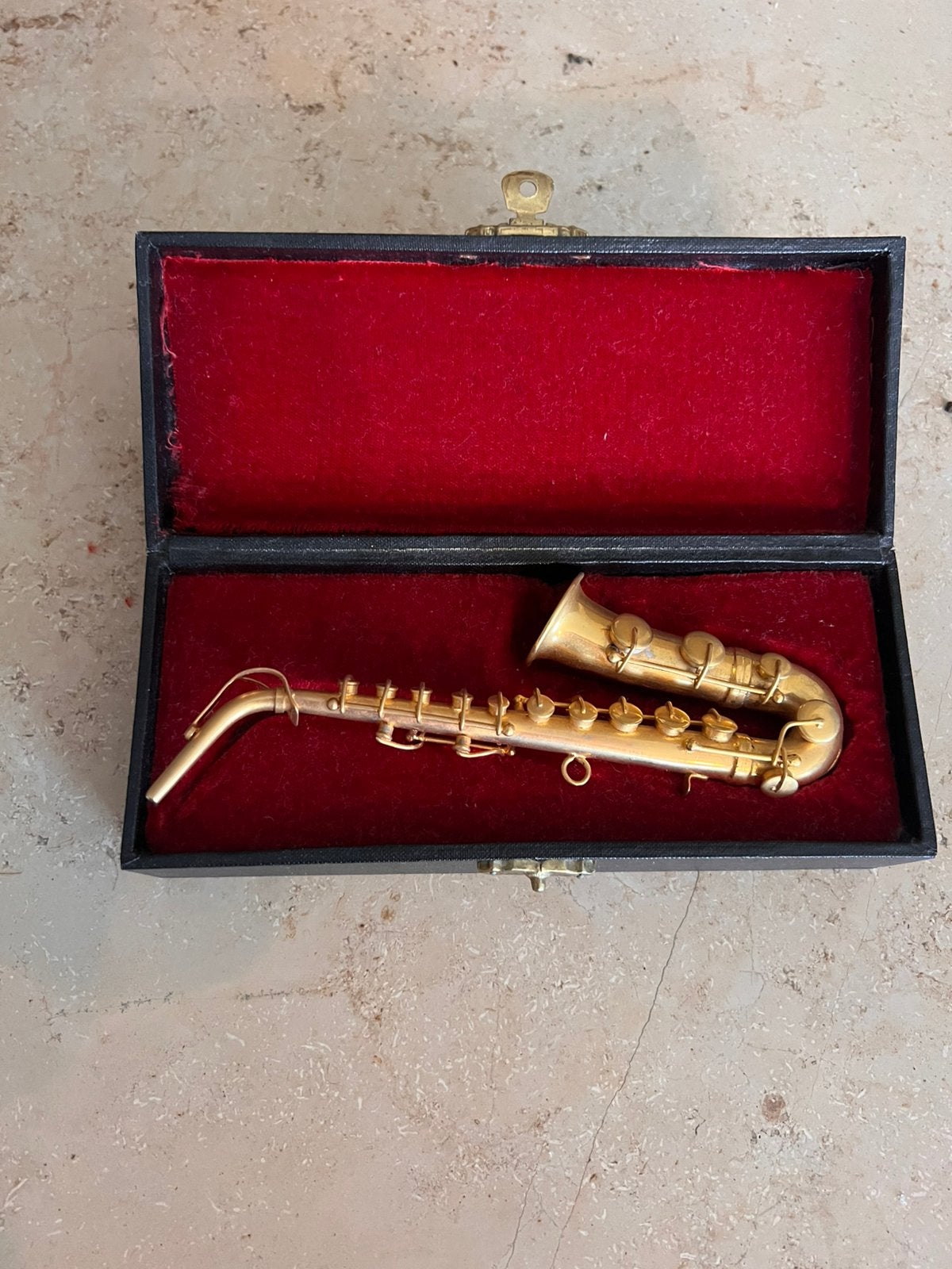 Prachtige miniatuur saxofoon in luxe  doos – Verzamelobject, Ophalen