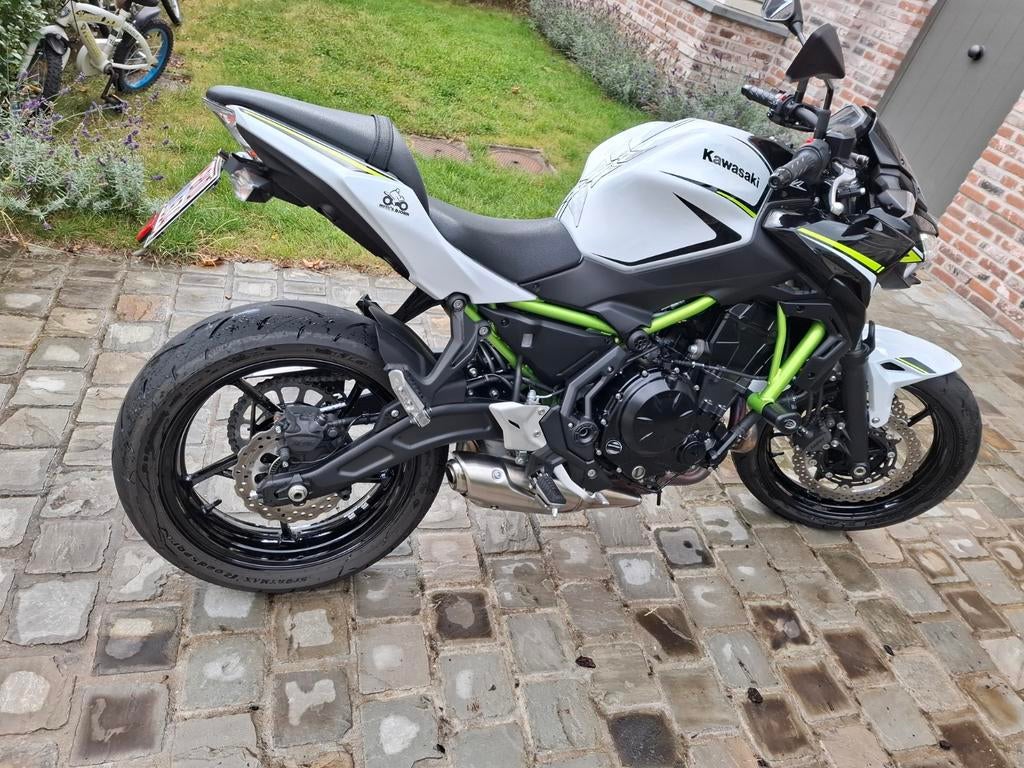 Kawasaki Z650 2021 6000km, Motoren, Motoren | Kawasaki, Particulier, Naked bike, LED Verlichting, 2 cilinders