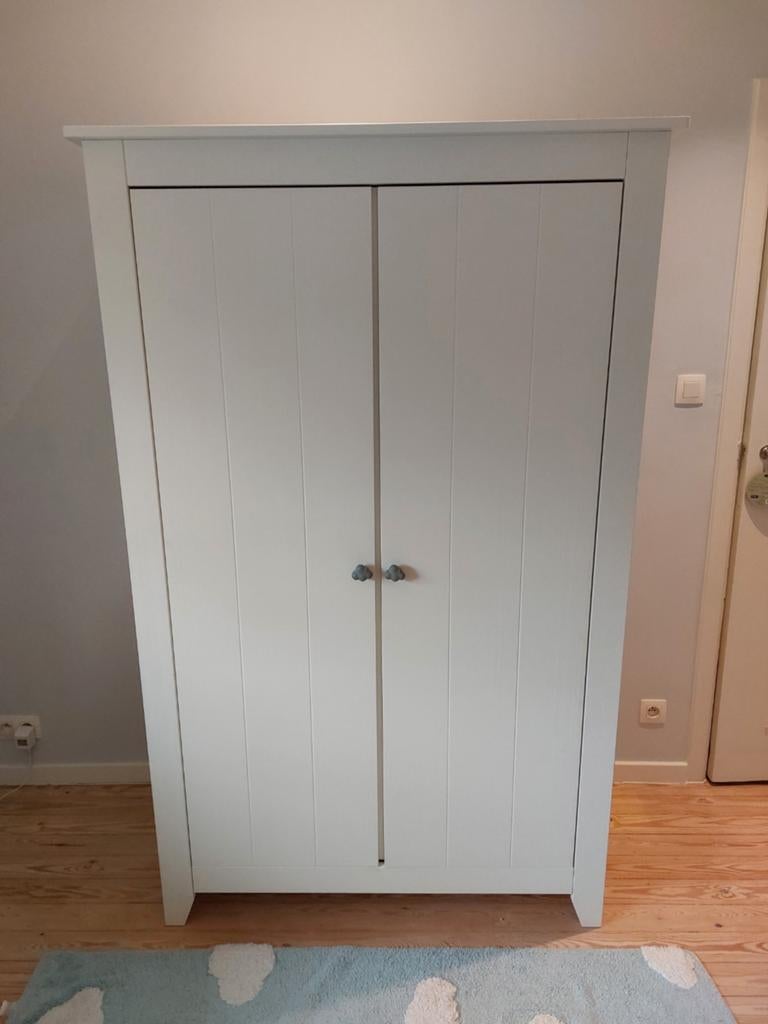 Witte kinderkleerkast childwood met 2 legplanken en twee han, Kinderen en Baby's, Ophalen, Kast, 50 tot 70 cm, 105 cm of meer
