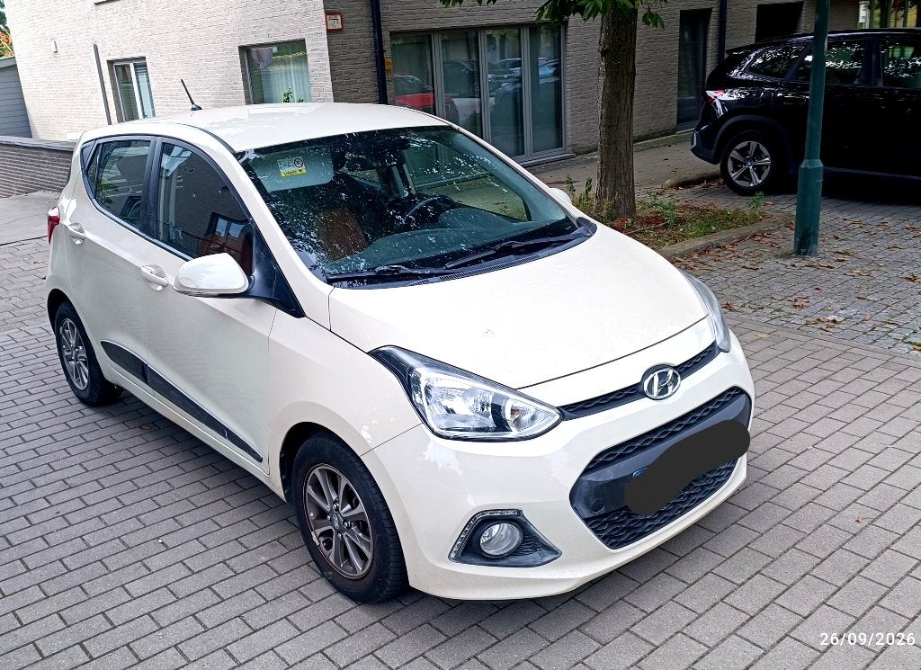 Hyundai 2015 i10 1.0i 51kw lounge 39000km, Autos, Achat, Boîte manuelle, Volant multifonction, Beige