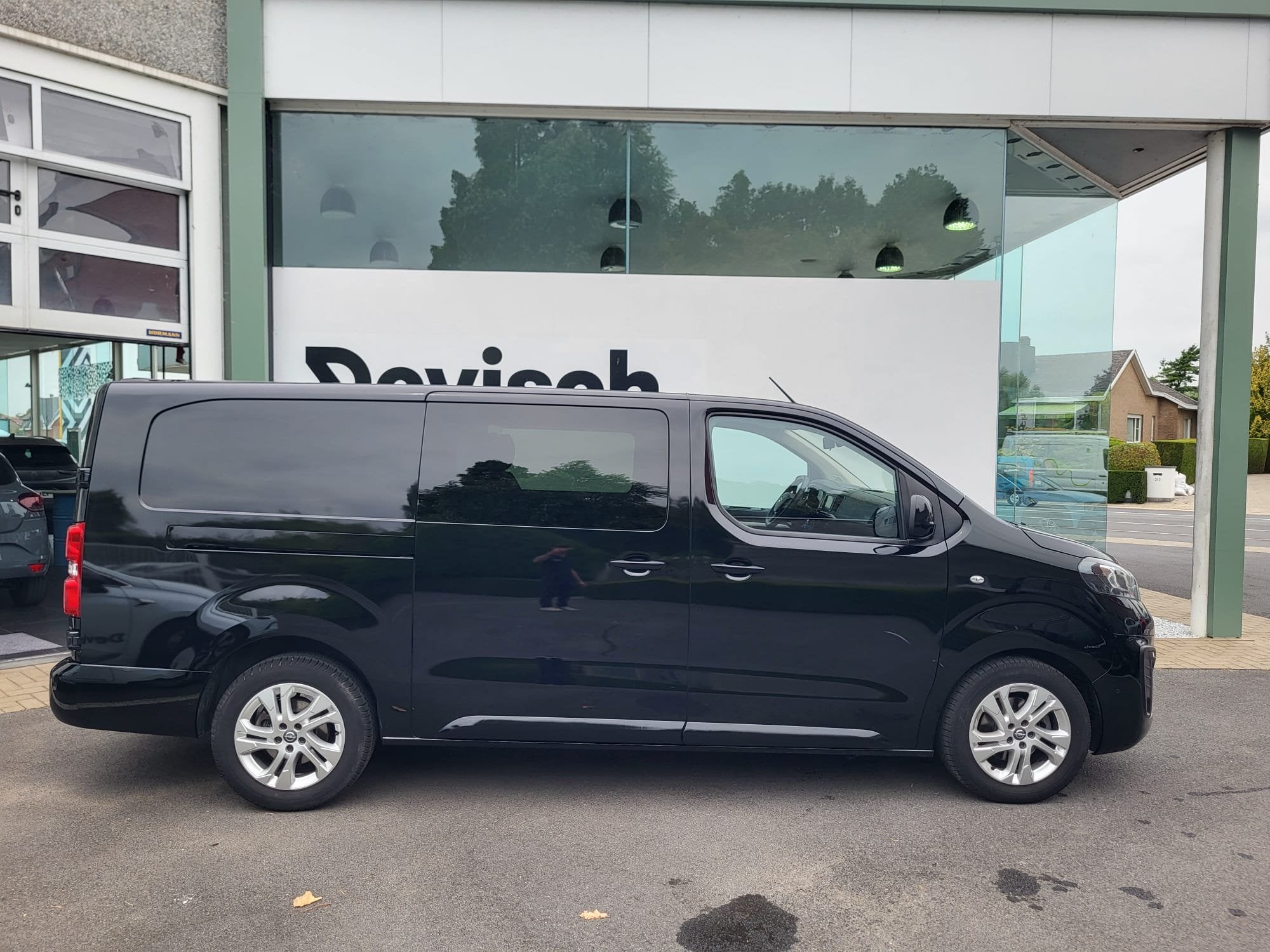 Opel Vivaro 2.0 DC l3h1 turbo s/s AUTO - 177PK (bj 2023), Auto's, Stof, Gebruikt, 4 cilinders, Zwart