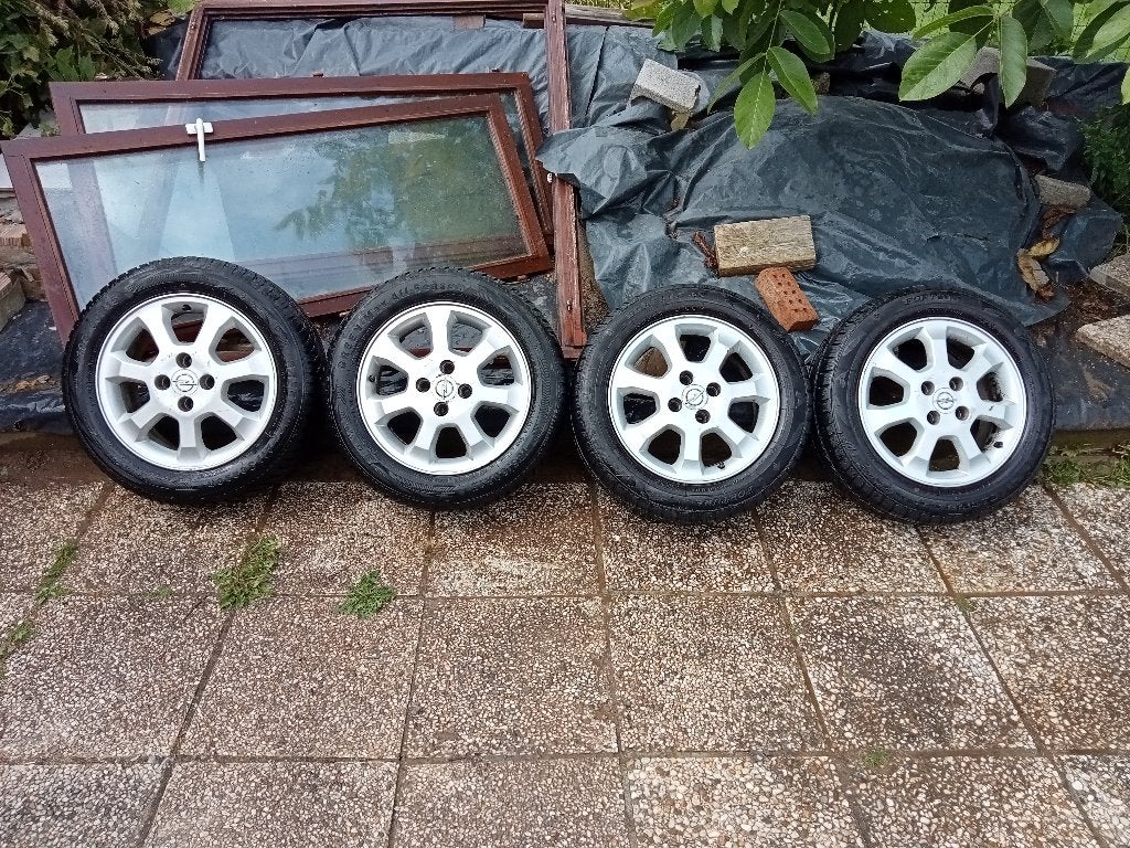pneu sur jante opel, Enlèvement, Pneu(s)