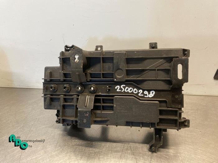 Boîtier de batterie d'un Chevrolet Aveo (Aveo 11-), -, 3 mois de garantie, Utilisé, -
