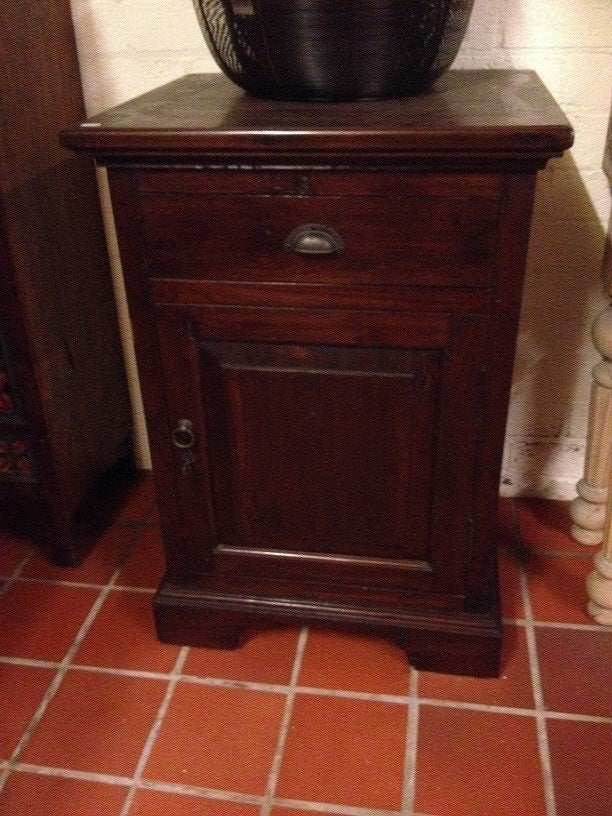 NIEUWE SMALLE DRESSOIR 1-deurs smal kastje flamant TEAKHOUT, Antiquités & Art, Enlèvement