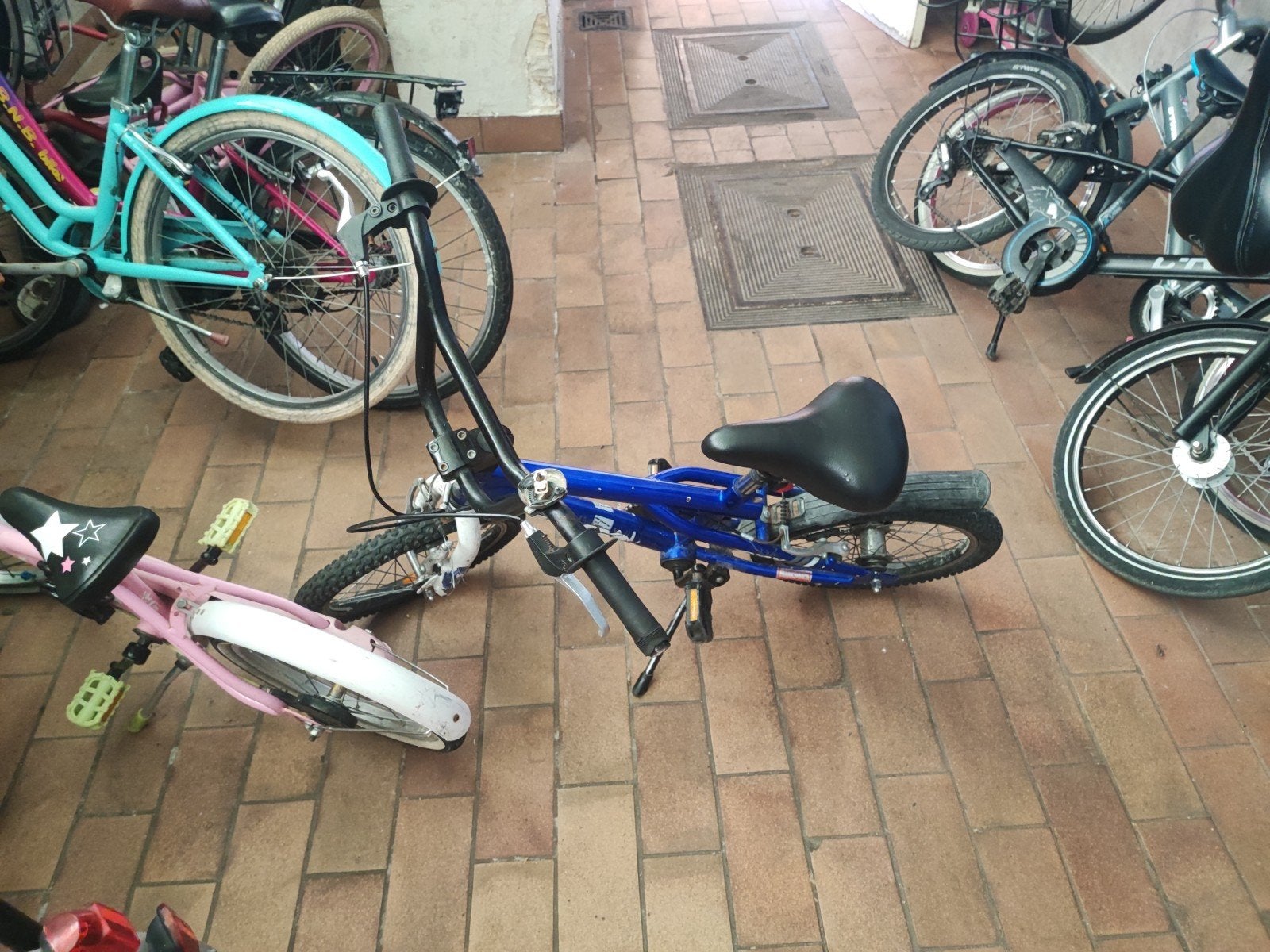 kleine jongensfiets bmx, Fietsen en Brommers, Ophalen