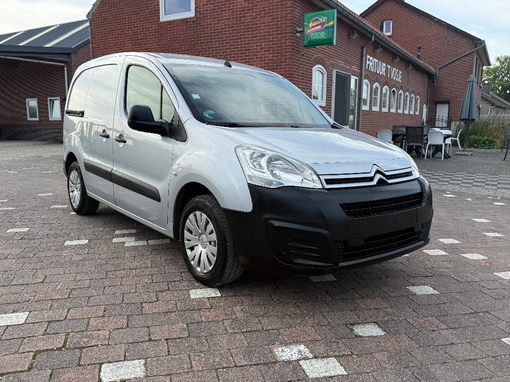 Citroen Berlingo 1.6hdi euro 6  licht vracht gekeurd vvk, Autos, 1450 kg, Argent ou Gris, Achat, Euro 6