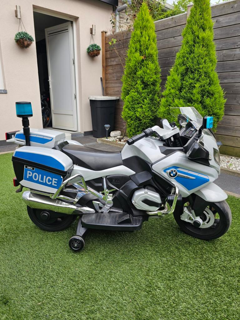 Kindermotor politie BMW R1200, Ophalen