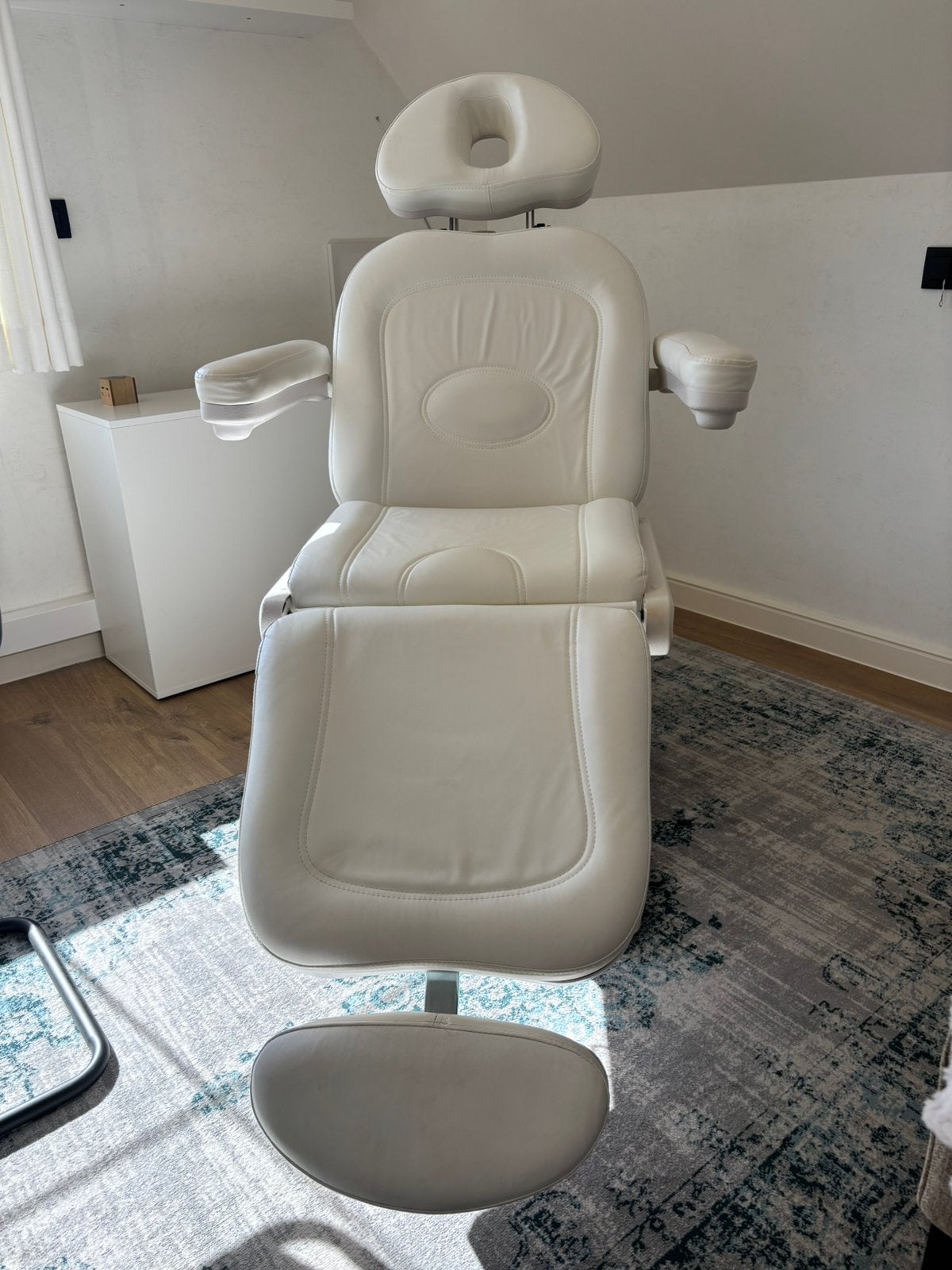 Behandelstoel elektrisch, Ophalen, Gebruikt, Massagestoel of Kussen