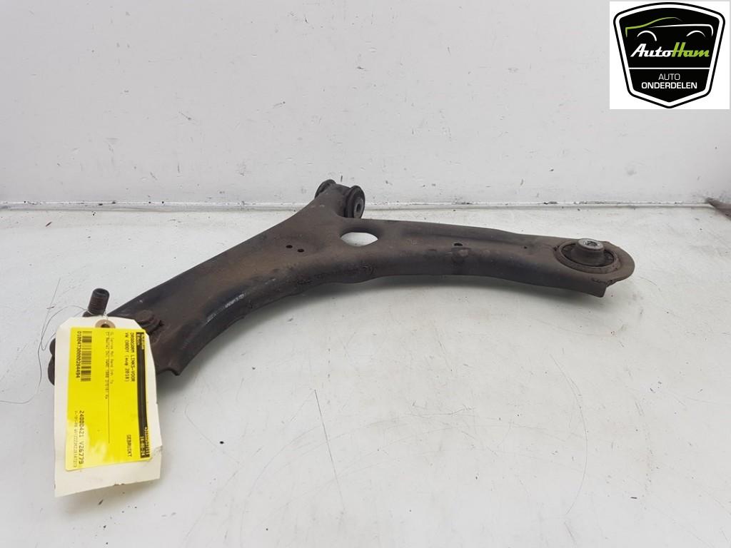 BRAS DE SUSPENSION AVANT GAUCHE (TRIANGLE) Caddy IV, Dhr. J. Ham, Volkswagen, Administratie@autoham.nl, Utilisé