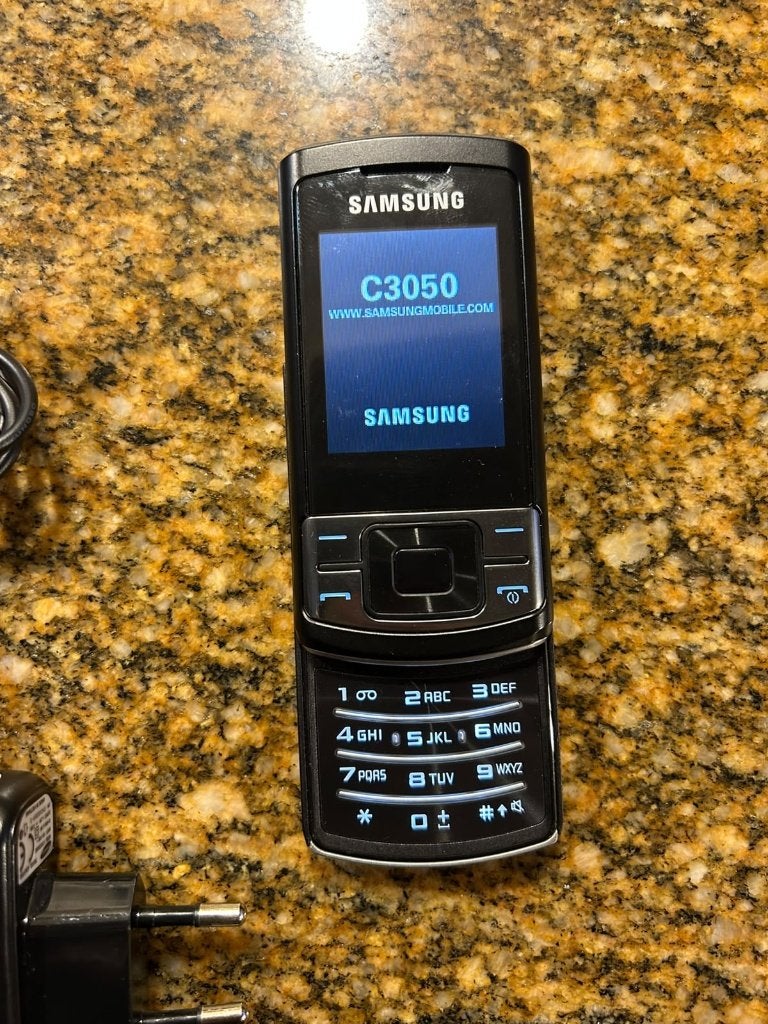 GSM SAMSUNG C3050 - Quad Band (boite, chargeur, oreillette), Telecommunicatie, Gebruikt, Overige modellen, Zwart, Ophalen of Verzenden