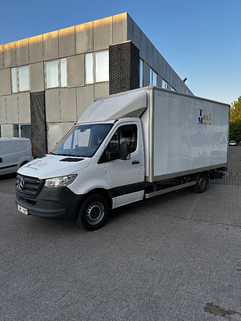 Mercedes Sprinter met Laadklep, Auto's, 4 deurs, Achterwielaandrijving, 4 cilinders, Wit