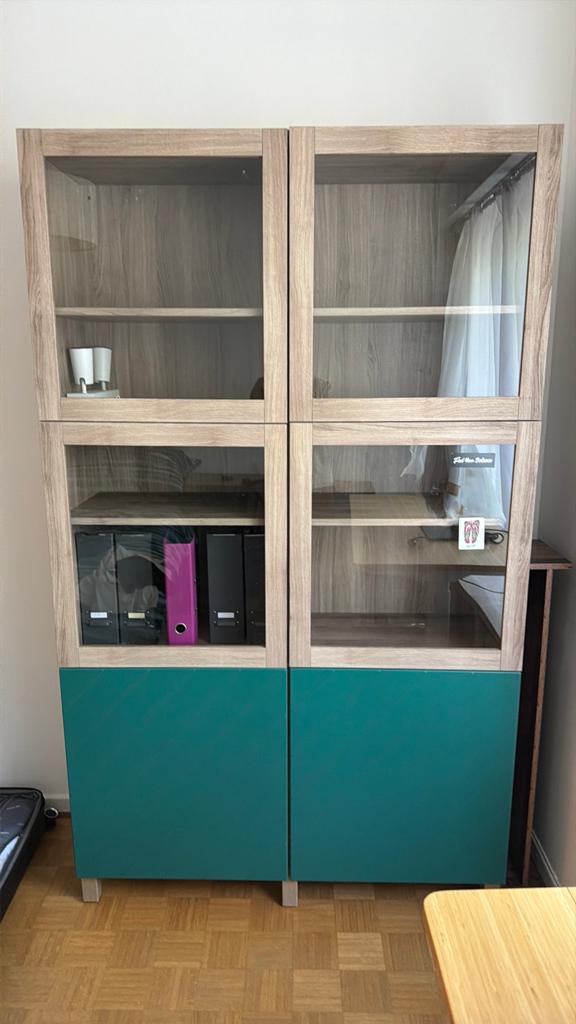 Armoire ikea besta en bon etat, Maison & Meubles, Avec porte(s), Comme neuf, Enlèvement, Autres essences de bois