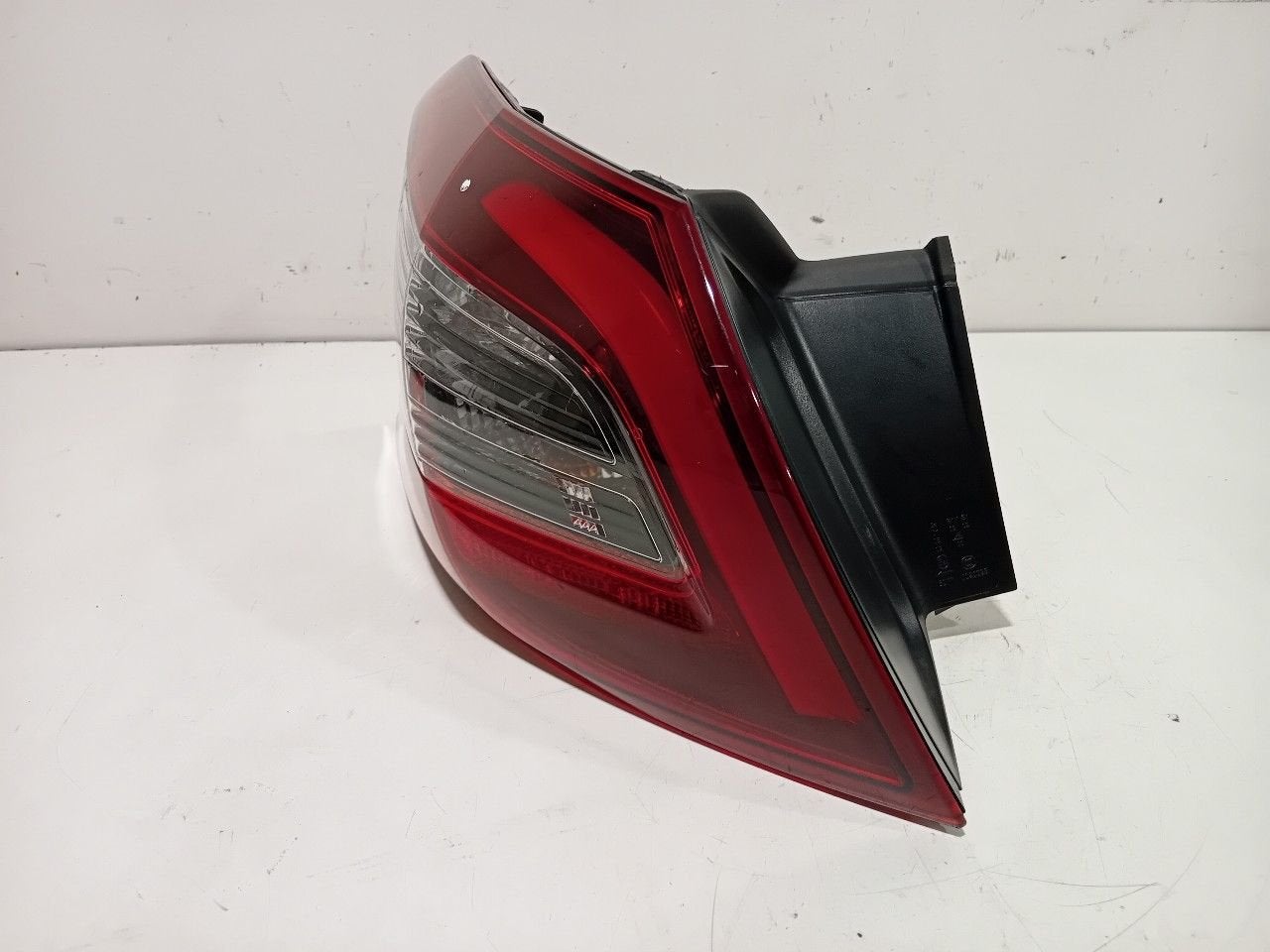 Achterlicht links buiten Peugeot 308, Onderdelen@venauto.nl, Van der Ven Autorecycling B.V., Ettenseweg 76, 4706 PB Roosendaal, The Netherlands