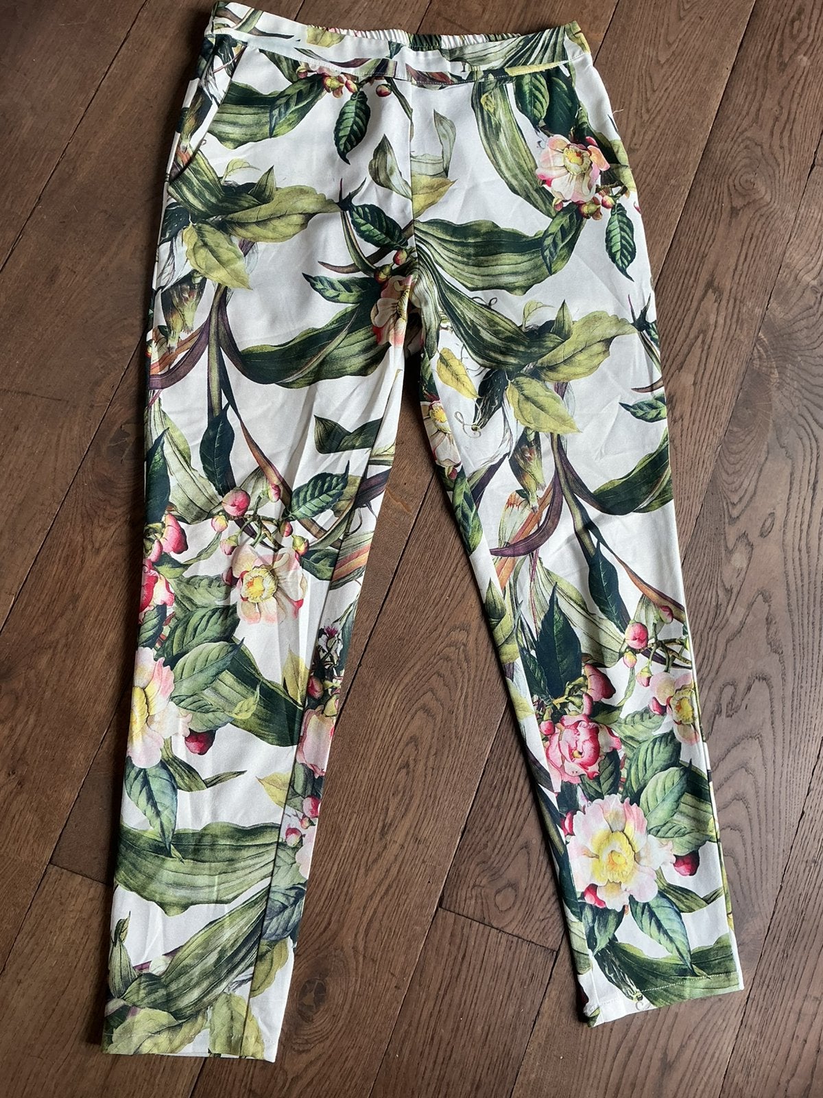 Zomerbroek Lily White, maat S/M, Kleding | Dames, Broeken en Pantalons, Zo goed als nieuw, Maat 38/40 (M), Ophalen of Verzenden