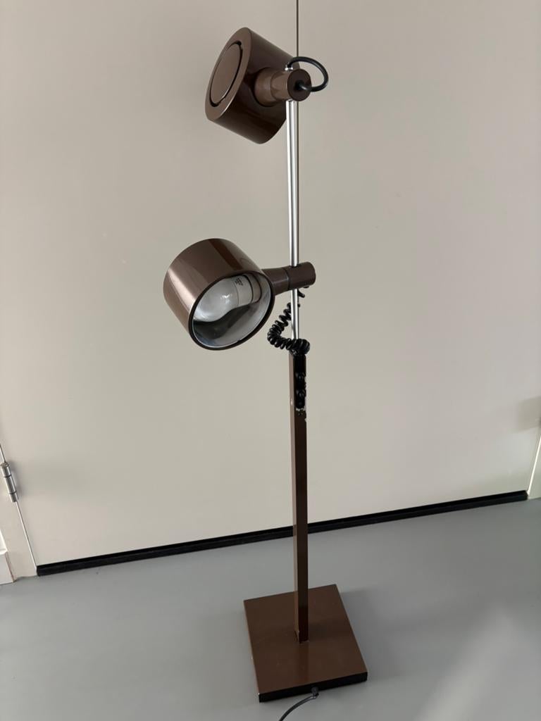 Vloerlamp van Ronald Homes, Huis en Inrichting, Lampen | Vloerlampen, Gebruikt, 100 tot 150 cm, Metaal, Ophalen of Verzenden