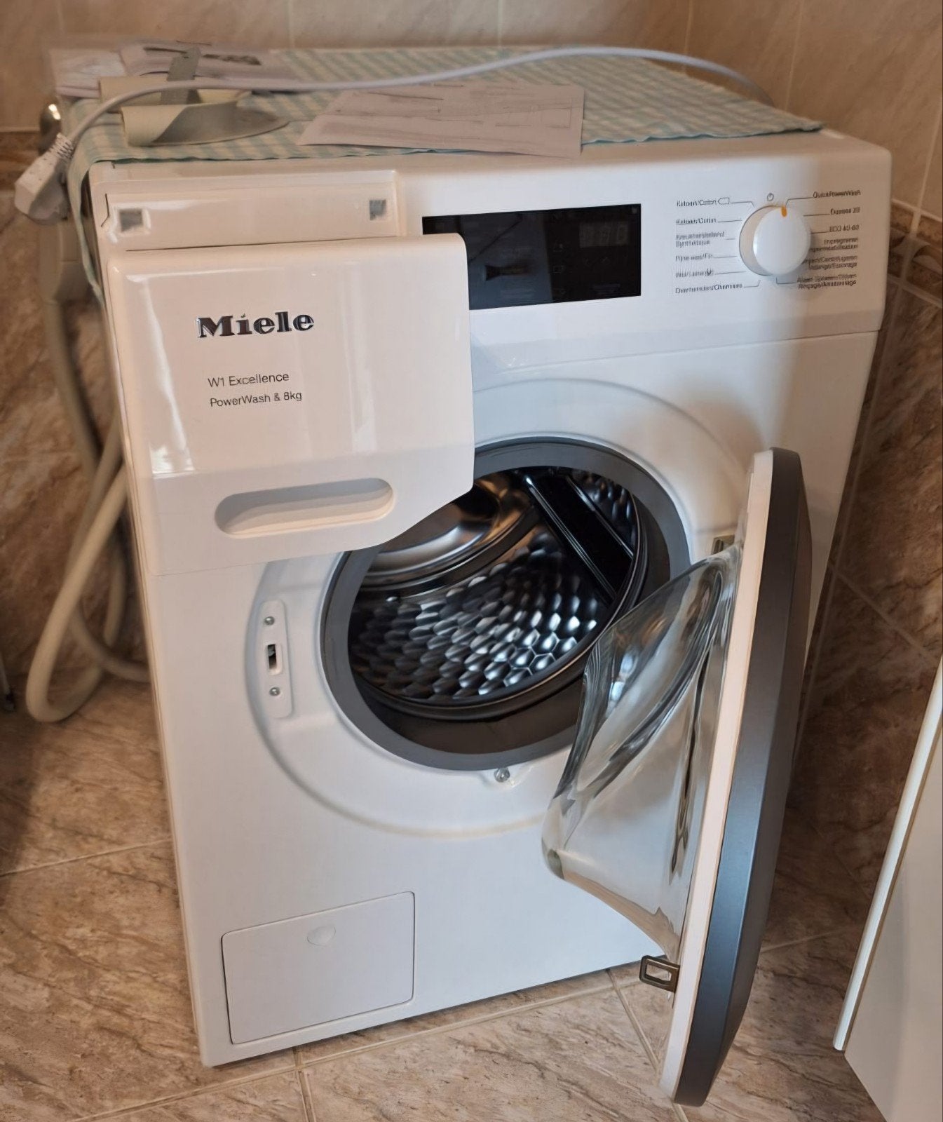 Miele W1 Excellence PowerWash 8 kg wasmachine, Elektronische apparatuur, 6 tot 8 kg, Ophalen, Zo goed als nieuw