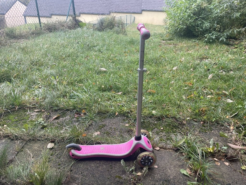2 trottinettes enfant Globber 3 roues rose – Guidon réglable, Vélos & Vélomoteurs, Enlèvement, Utilisé, Autres types, Globber