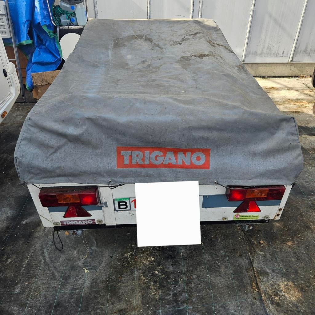 Aanhangwagen geremd,  oorspronkelijk kampeerwagen Trigano., Ophalen