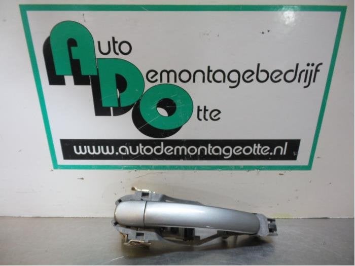 Poignée portière 4portes avant droite d'un Volkswagen Pass, Autos : Pièces & Accessoires, Volkswagen, -, Utilisé, -