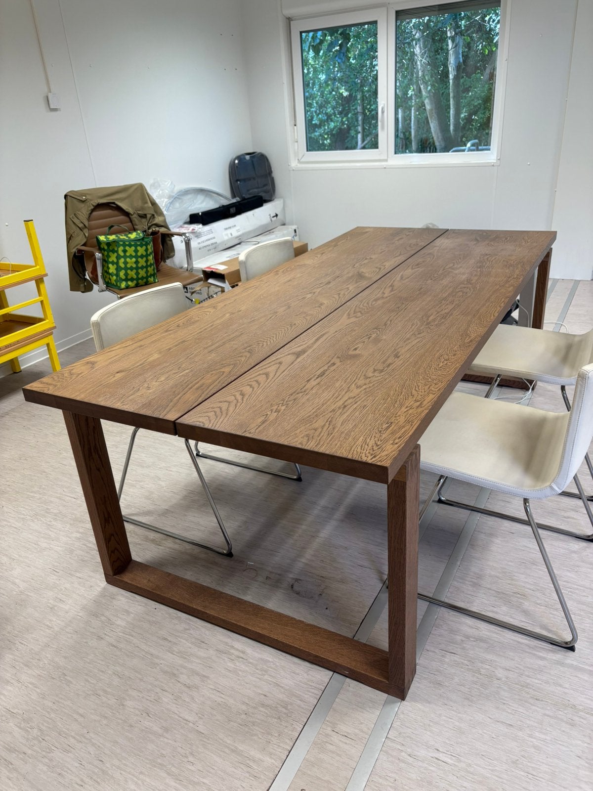 Prachtige eettafel met vier kunstlederen stoelen, Maison & Meubles, Tables | Tables à manger, Enlèvement, Utilisé, 200 cm ou plus