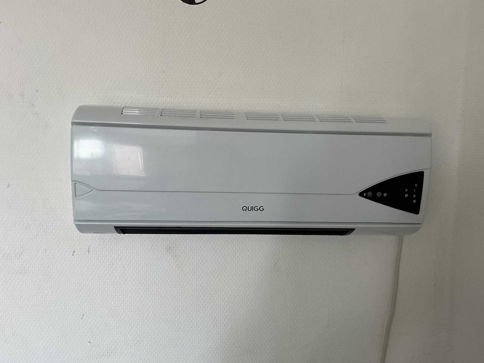 Wandverwarming QUIGG (geeft ook koude lucht), Minder dan 30 cm, Hoog rendement (Hr), Overige typen, Ophalen of Verzenden