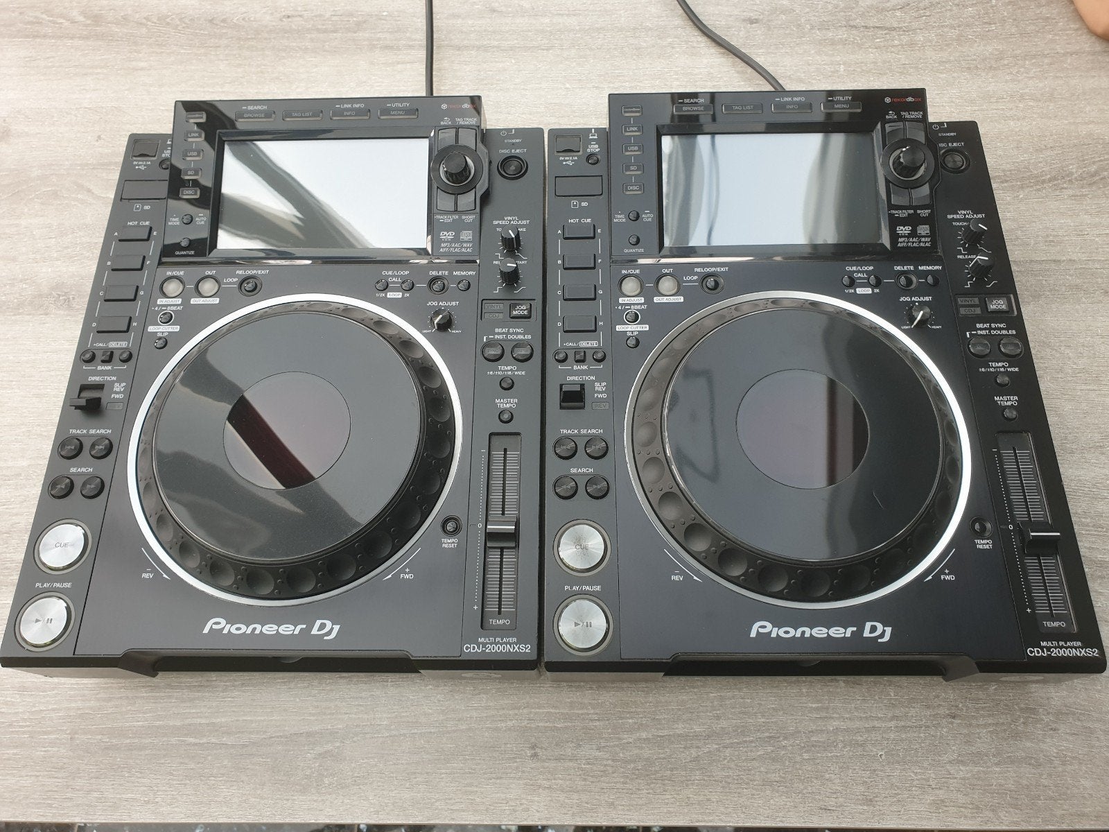2x Pioneer Cdj 2000nxs2 plus case, Muziek en Instrumenten, Dj-sets en Draaitafels, Ophalen, Pioneer