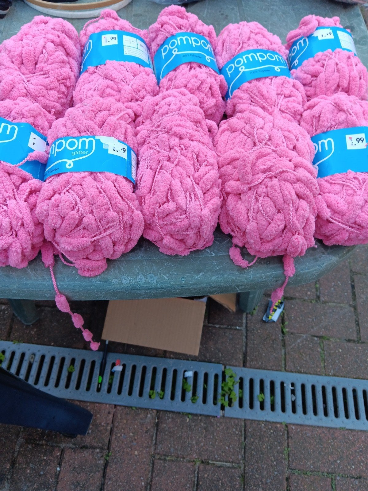 10 x roze pompom wol, Ophalen