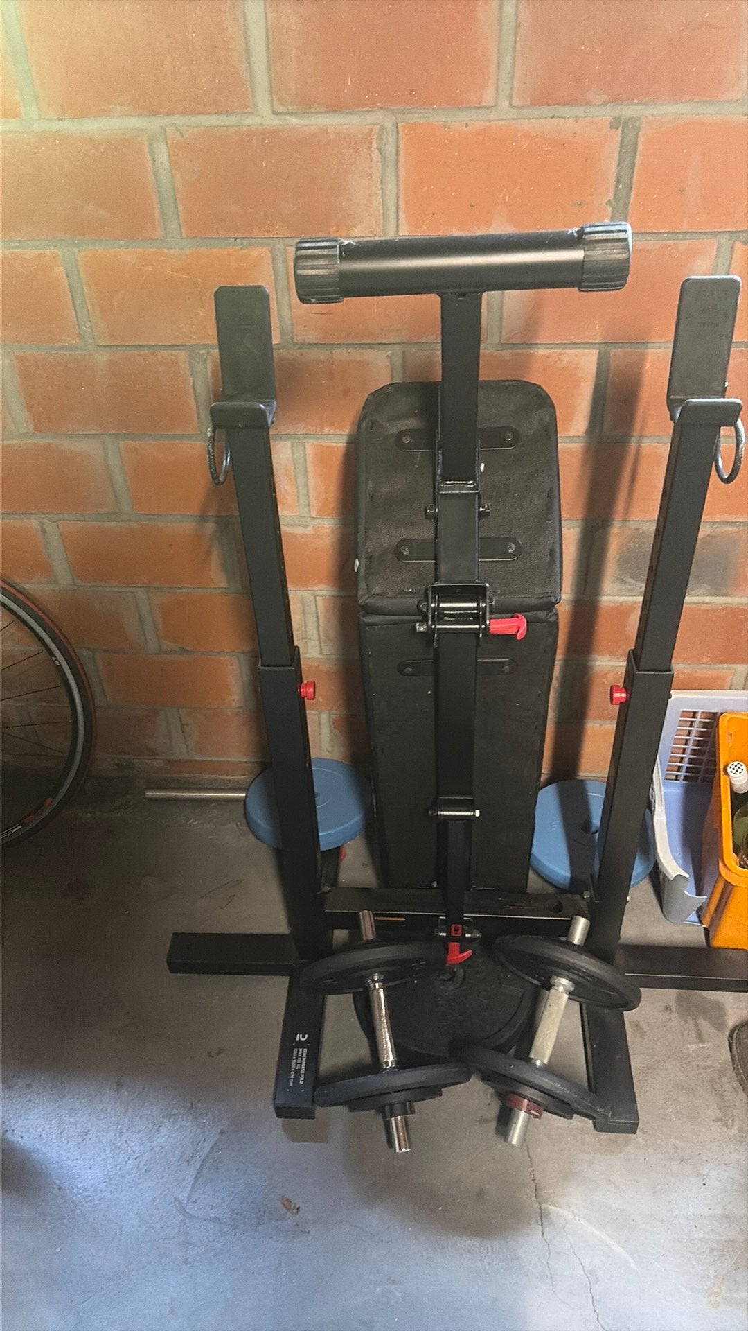 Opklapbare bench met gewichten en dumbells, Ophalen, Zo goed als nieuw
