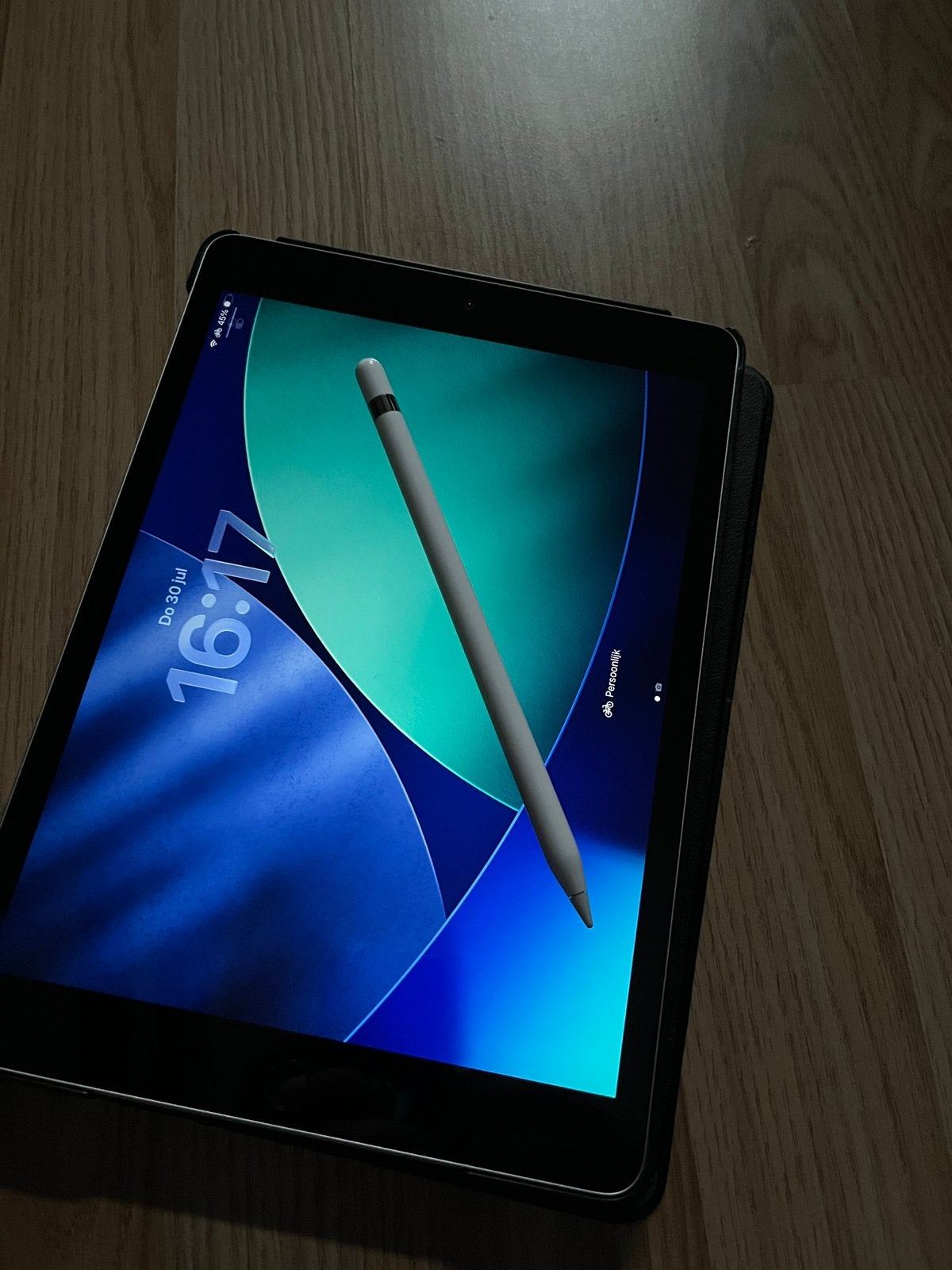 Ipad 2023 (9th gen) met apple pencil, Apple iPad, Zo goed als nieuw, 64 GB, Wi-Fi