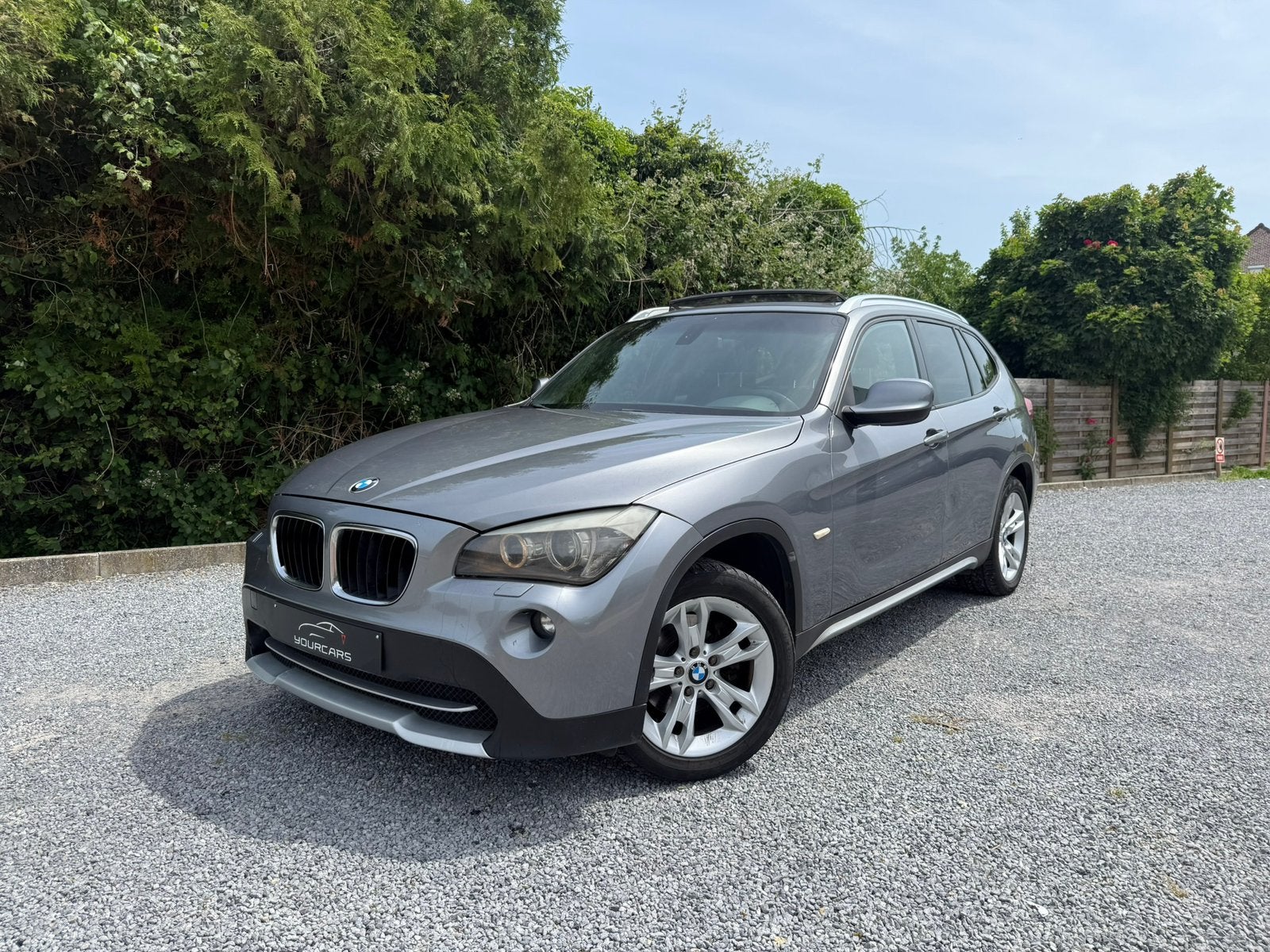 BMW X1  2.0 dA sDrive18 * PANO * AUTOMATIQUE * XENON, Autos, BMW, X1, Euro 5, Achat, Entreprise