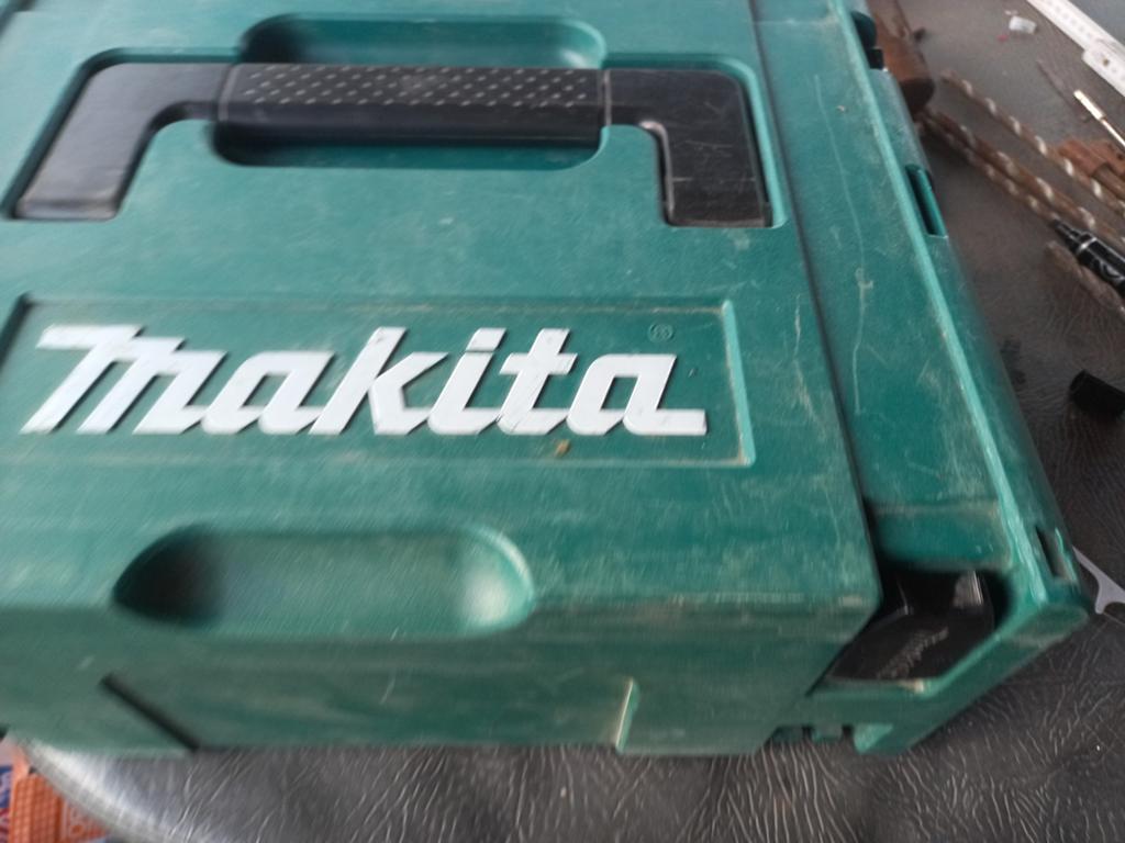 Makita dhp 458 nieuw. Plus gebruikte lader, batterij koffer, Ophalen of Verzenden, Nieuw, Boor- en Schroefmachine, Variabele snelheid